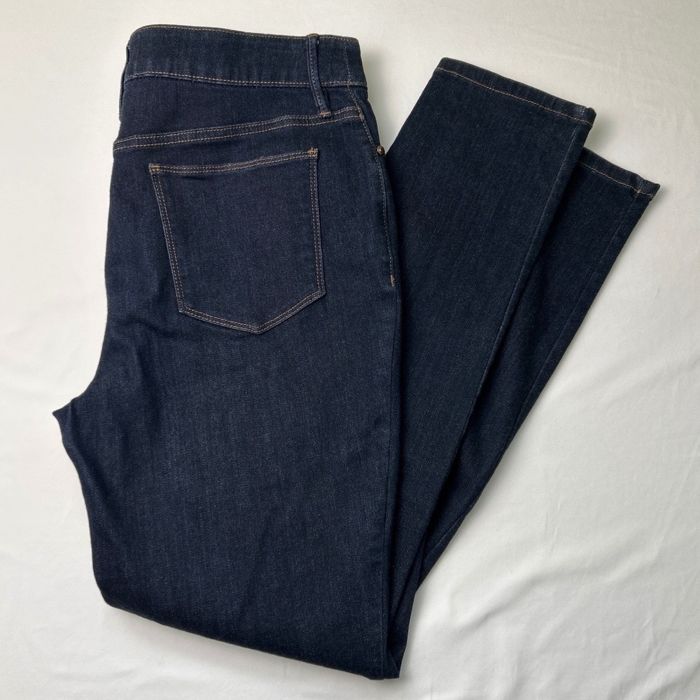 Chicos Womens Mid Rise Straight Leg Jeans Size 8 Dark Wash Stretch Classic